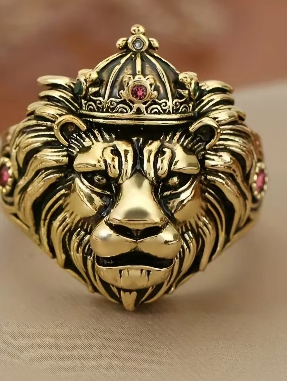 N/A lion head